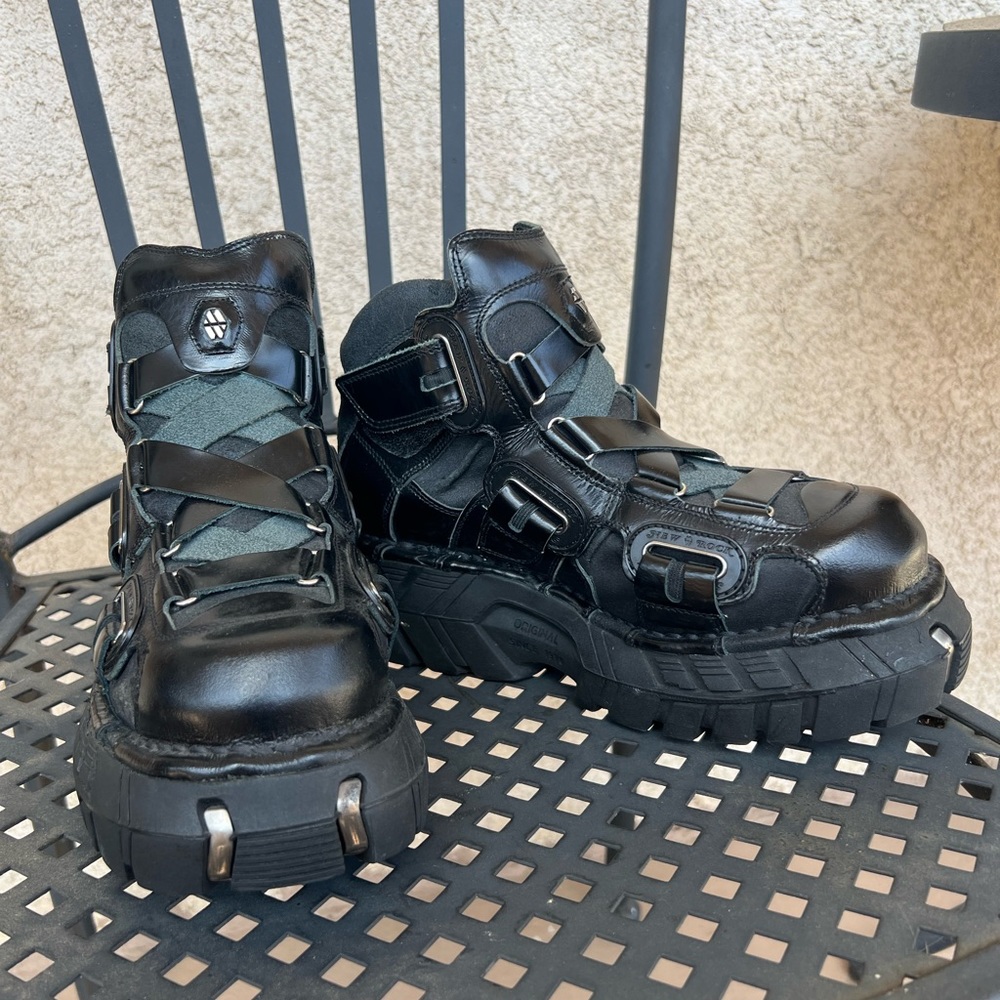 🖤New Rock Stompy Boots🖤